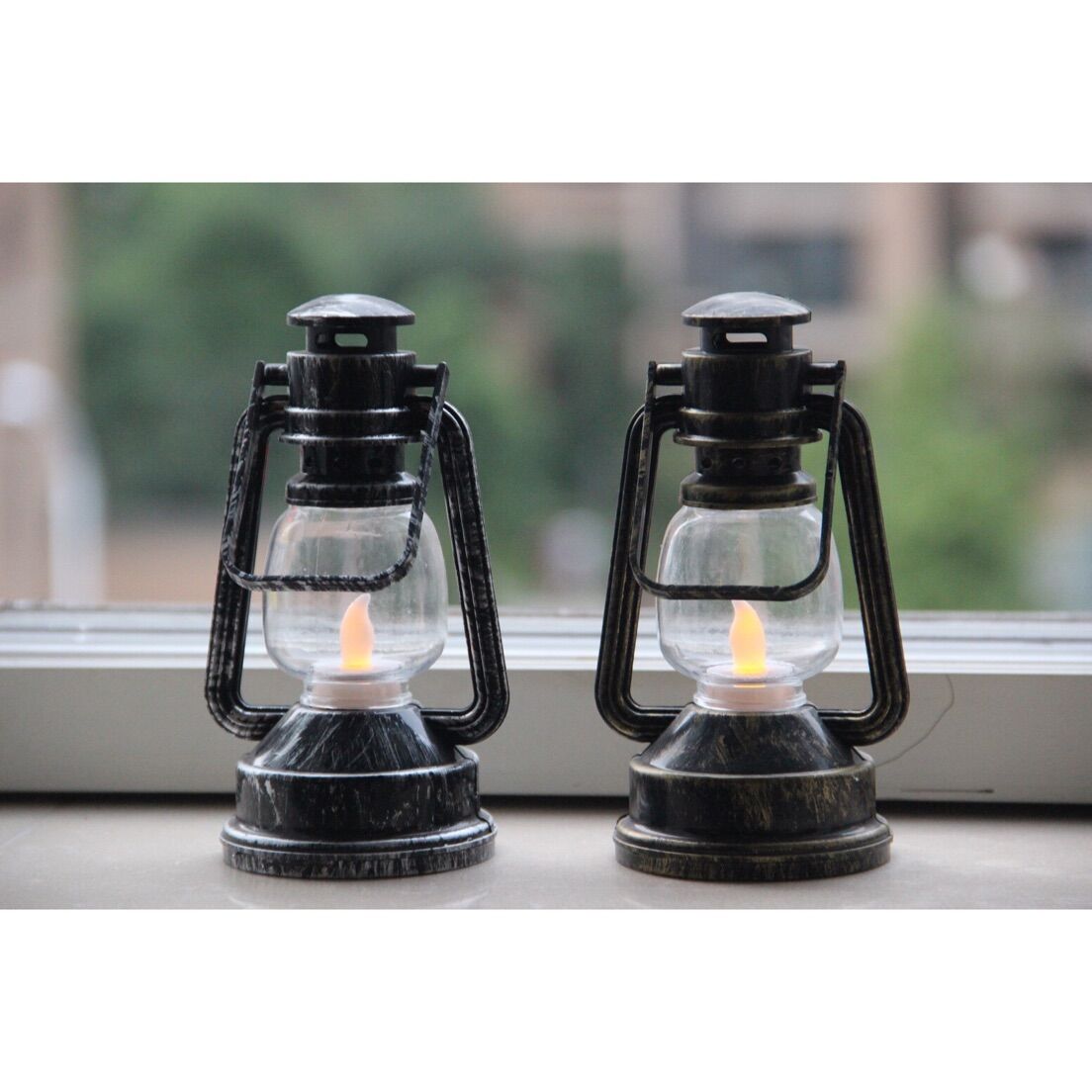 910150 PLASTIC TINY LANTERN