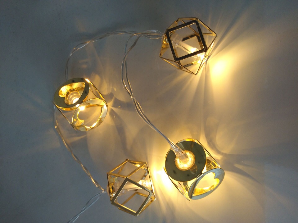 960161 10 LED METAL HEXAHONS WITH HART PATTEN STRING LIGHT