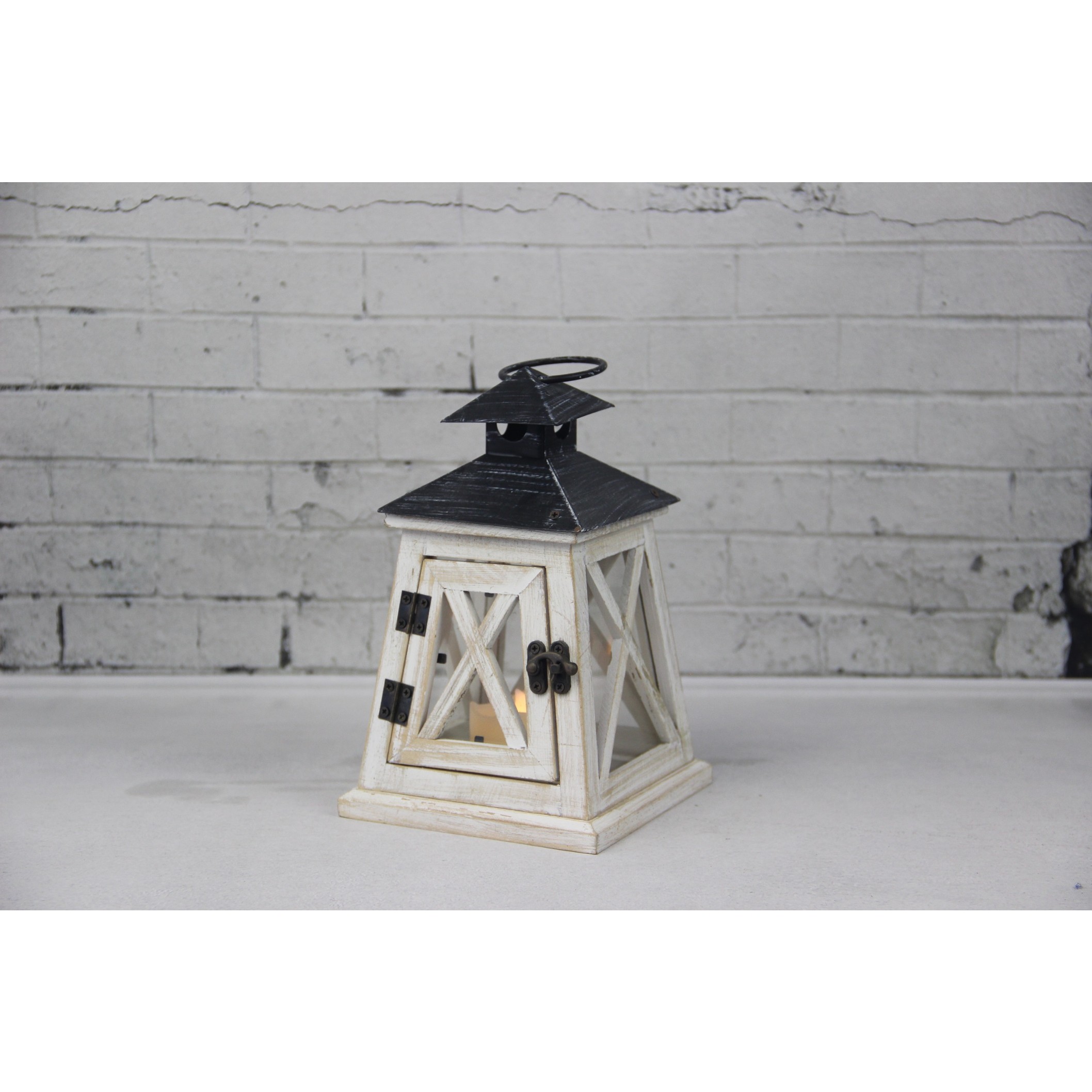 910301 DISTRESSED WOODEN LANTERN